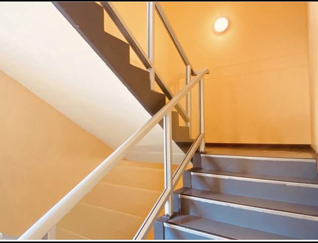 238M² BUILDING TO LET IN SANLAMHOF